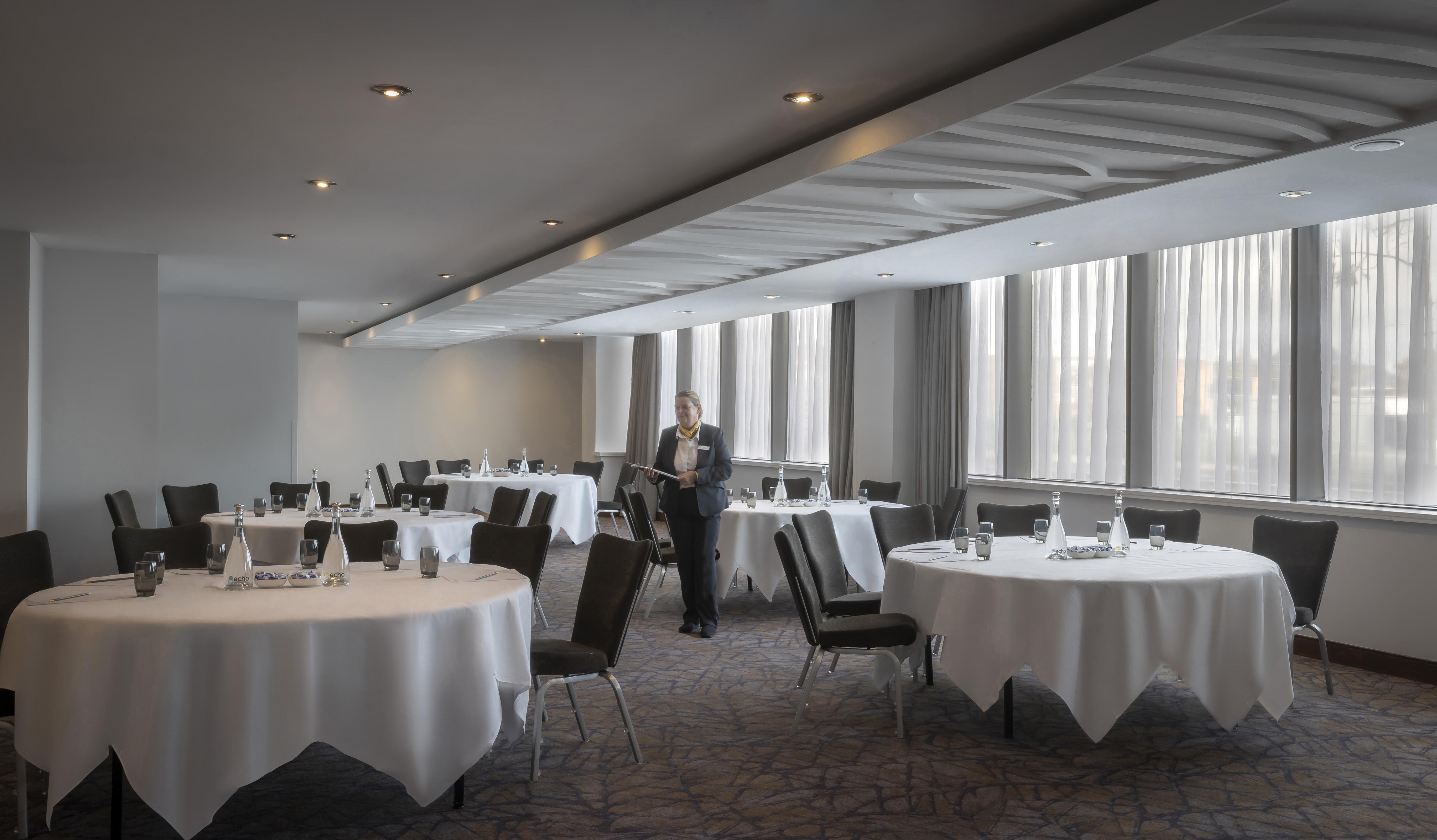 Maldron Hotel טאלאט מראה חיצוני תמונה