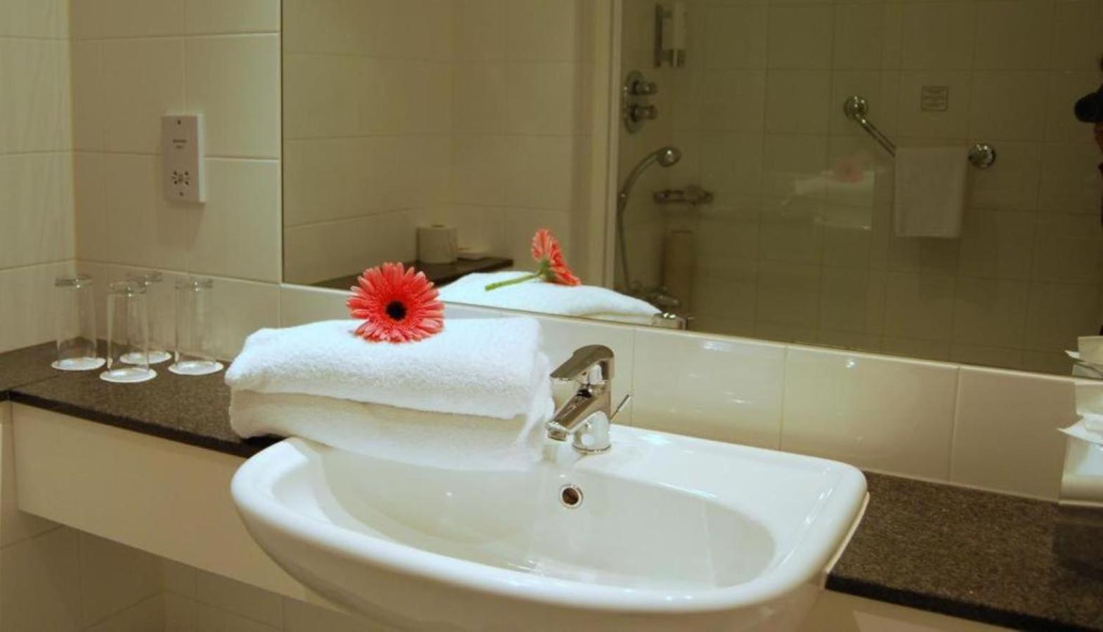 Maldron Hotel טאלאט מראה חיצוני תמונה
