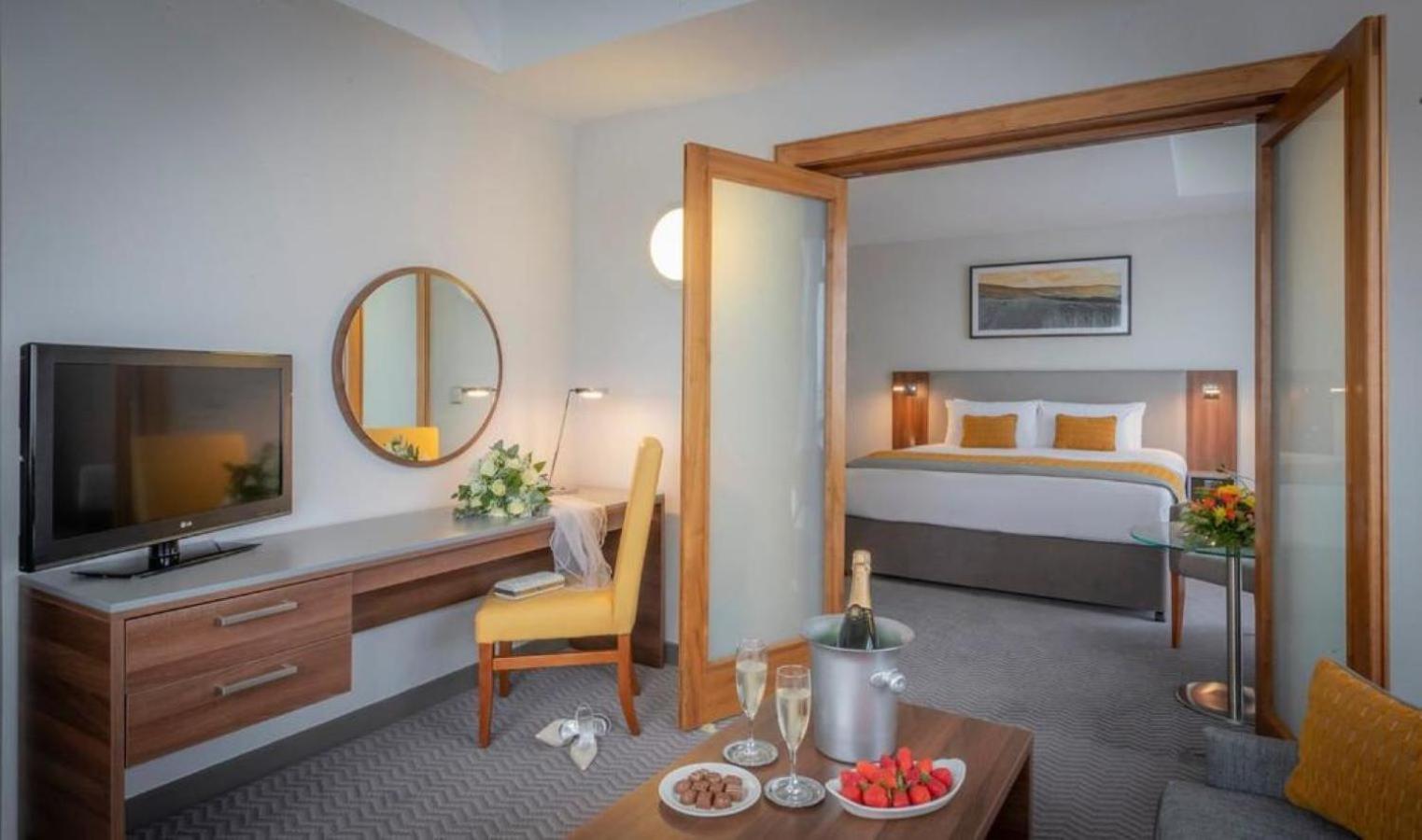Maldron Hotel טאלאט מראה חיצוני תמונה