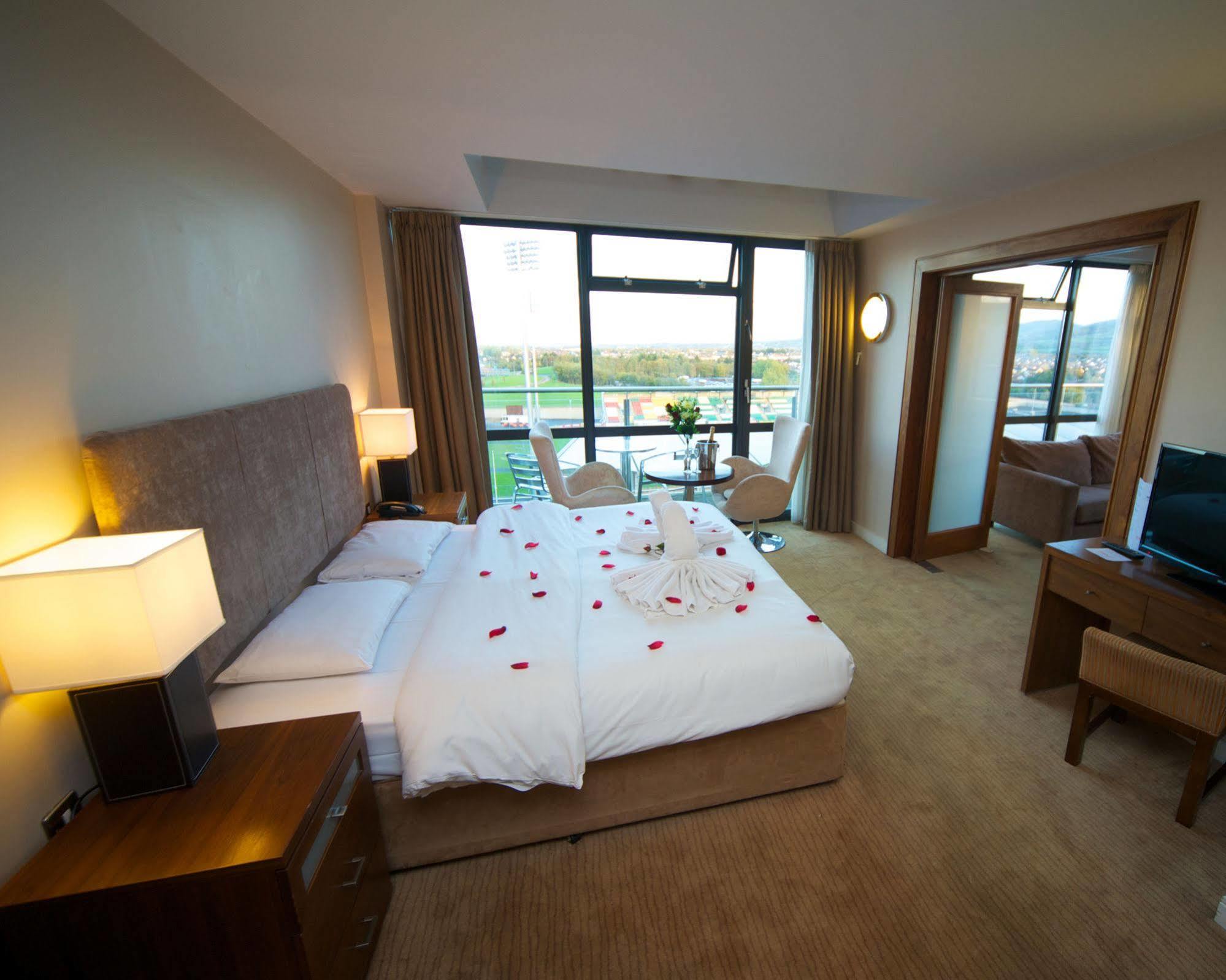 Maldron Hotel טאלאט מראה חיצוני תמונה