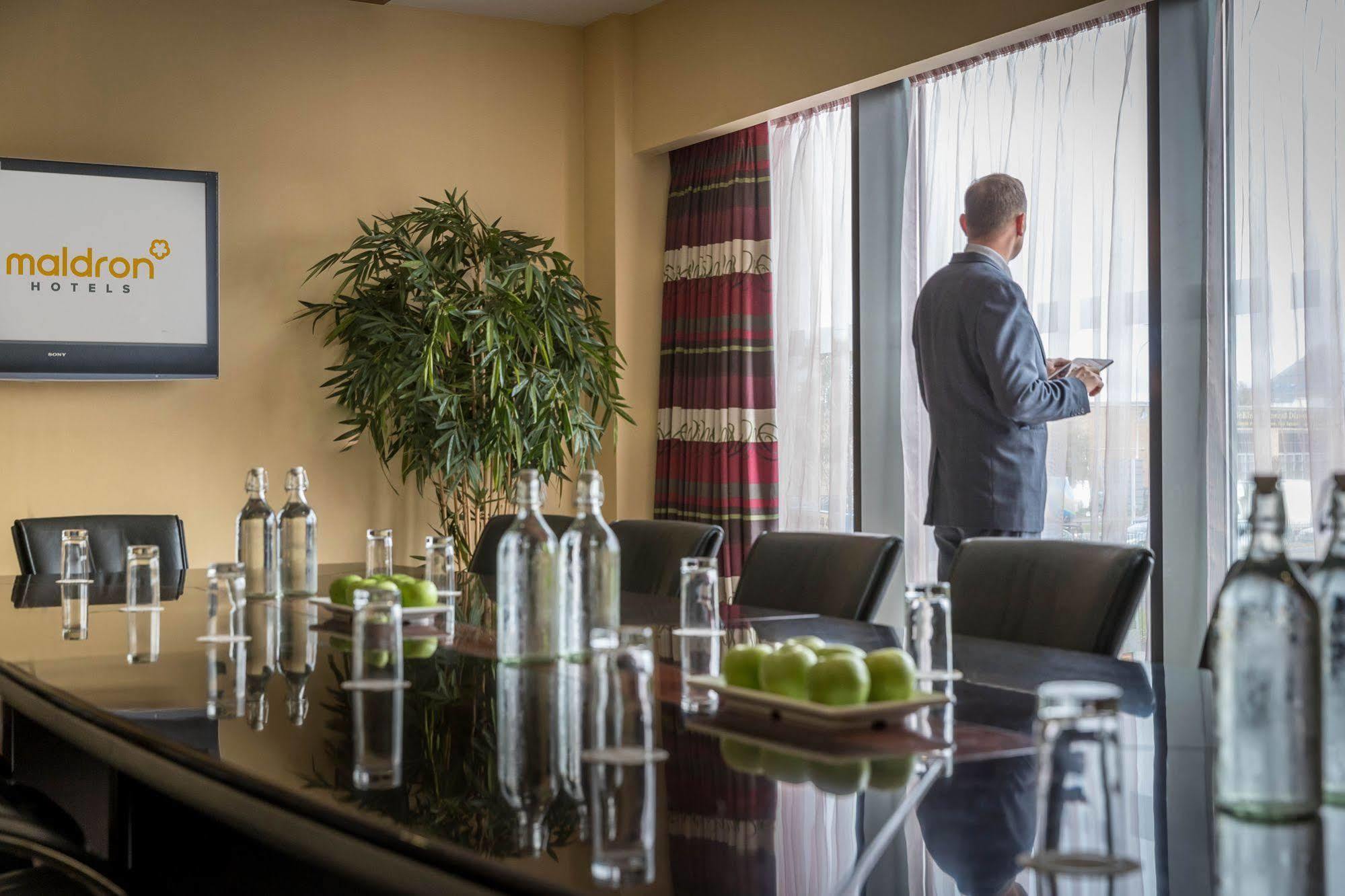 Maldron Hotel טאלאט מראה חיצוני תמונה